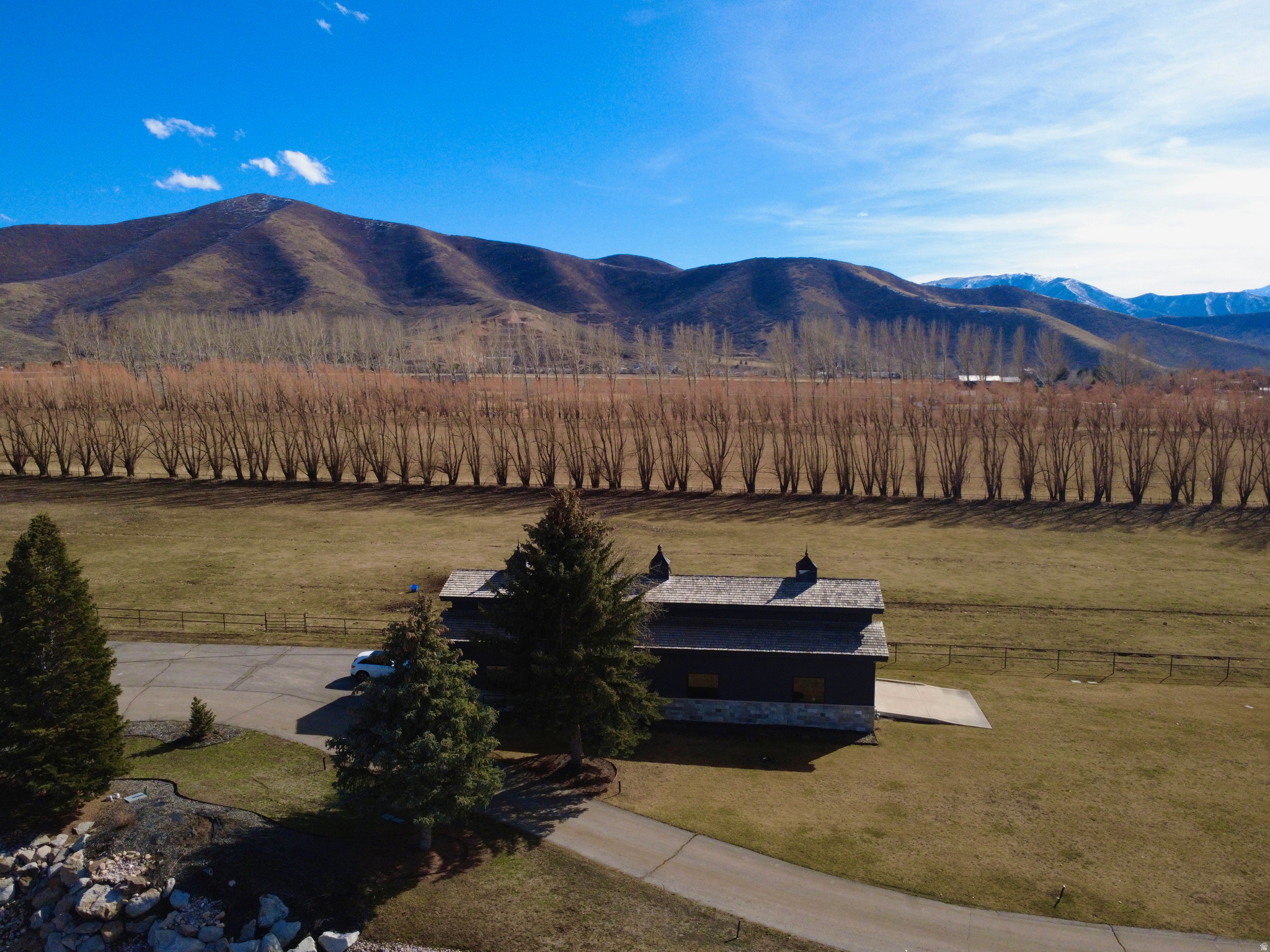 main property photo 8