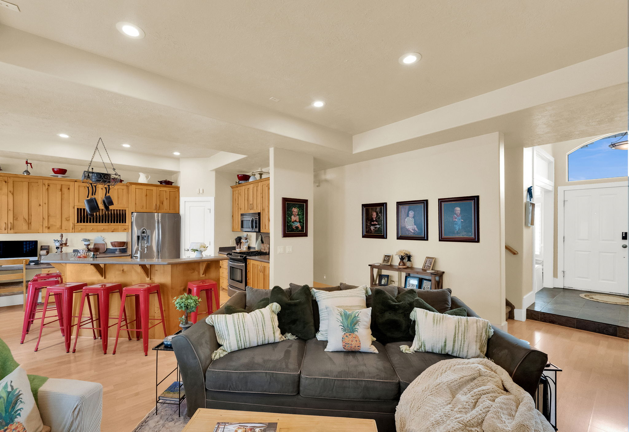 main property photo 7