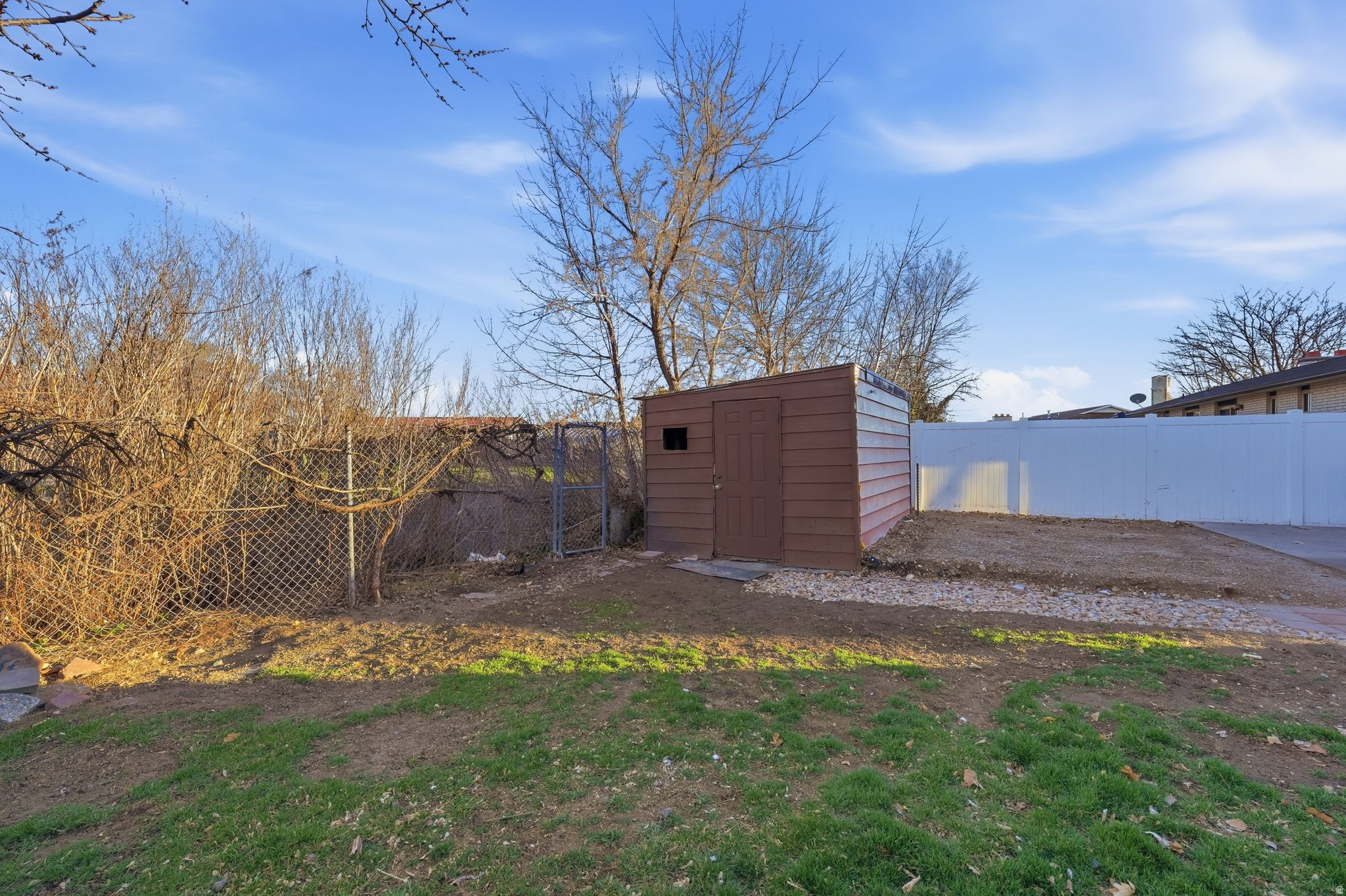 main property photo 37