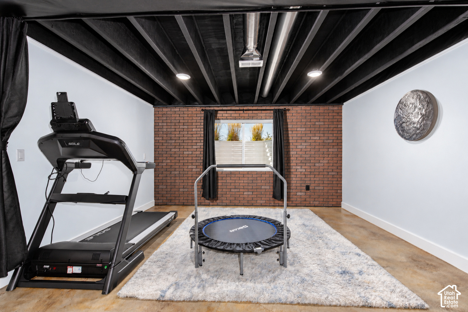 main property photo 79