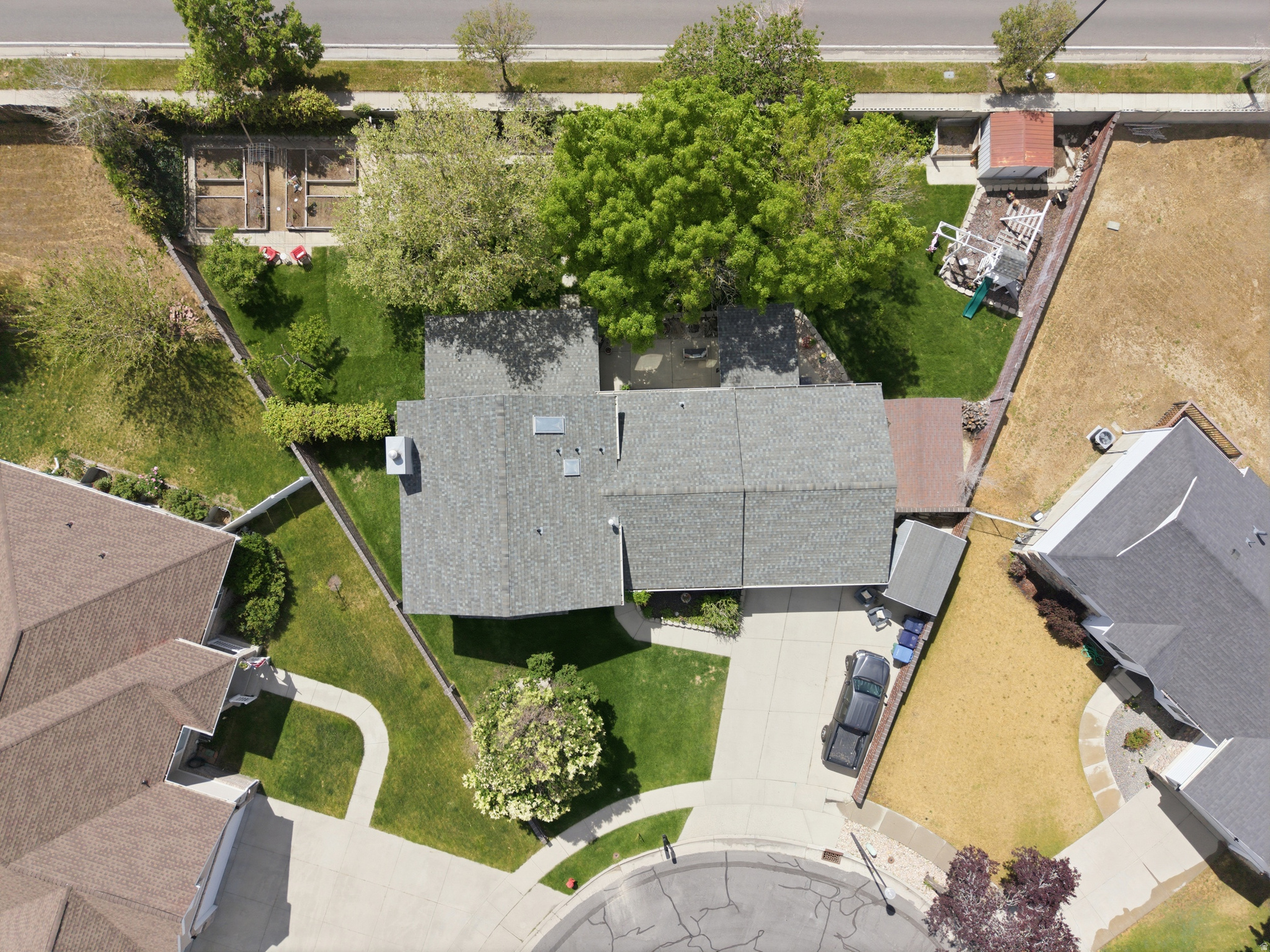 main property photo 48