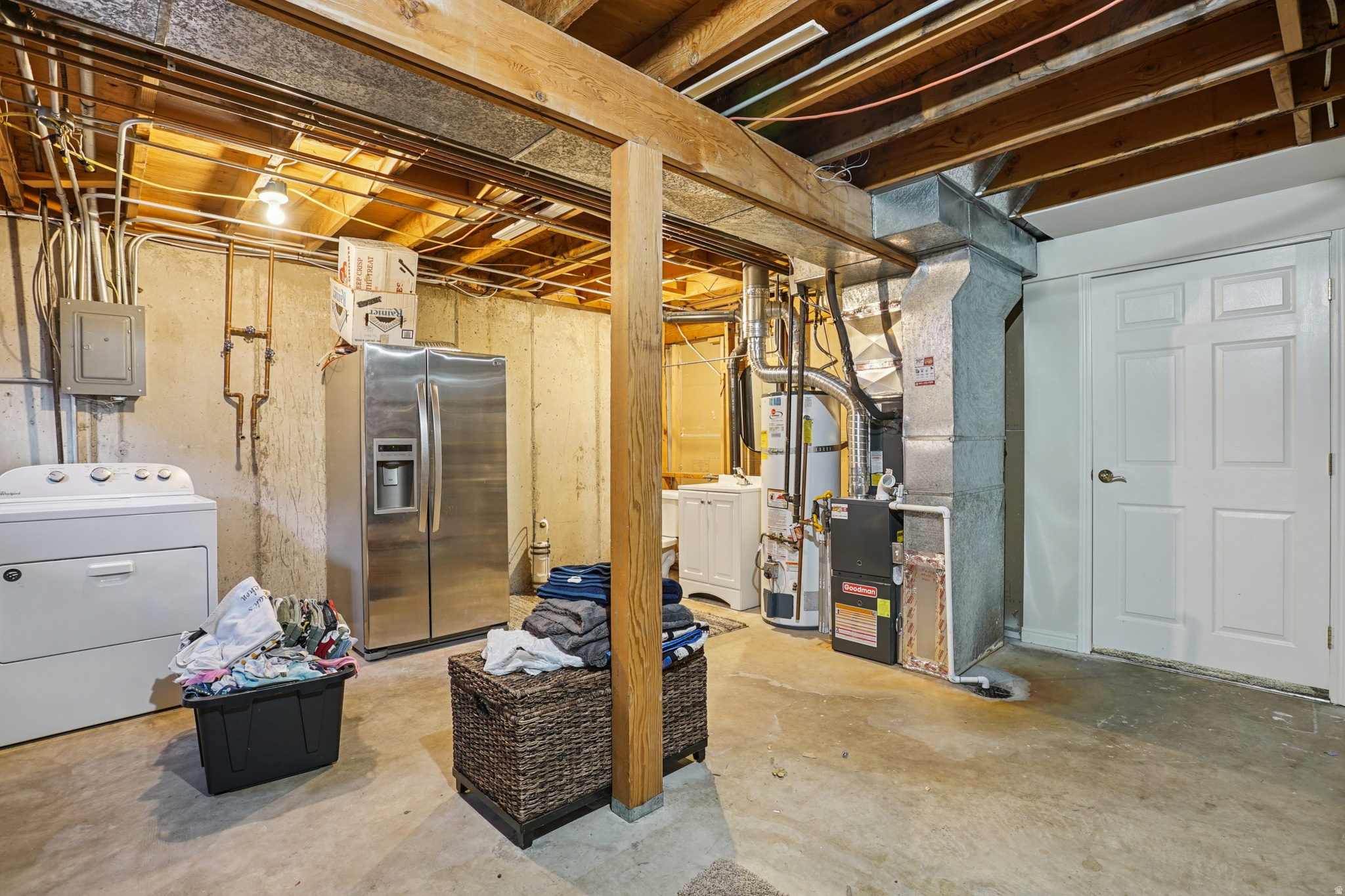 main property photo 23