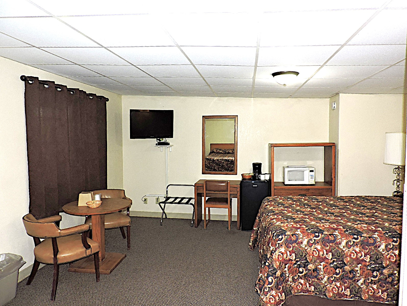 main property photo 18
