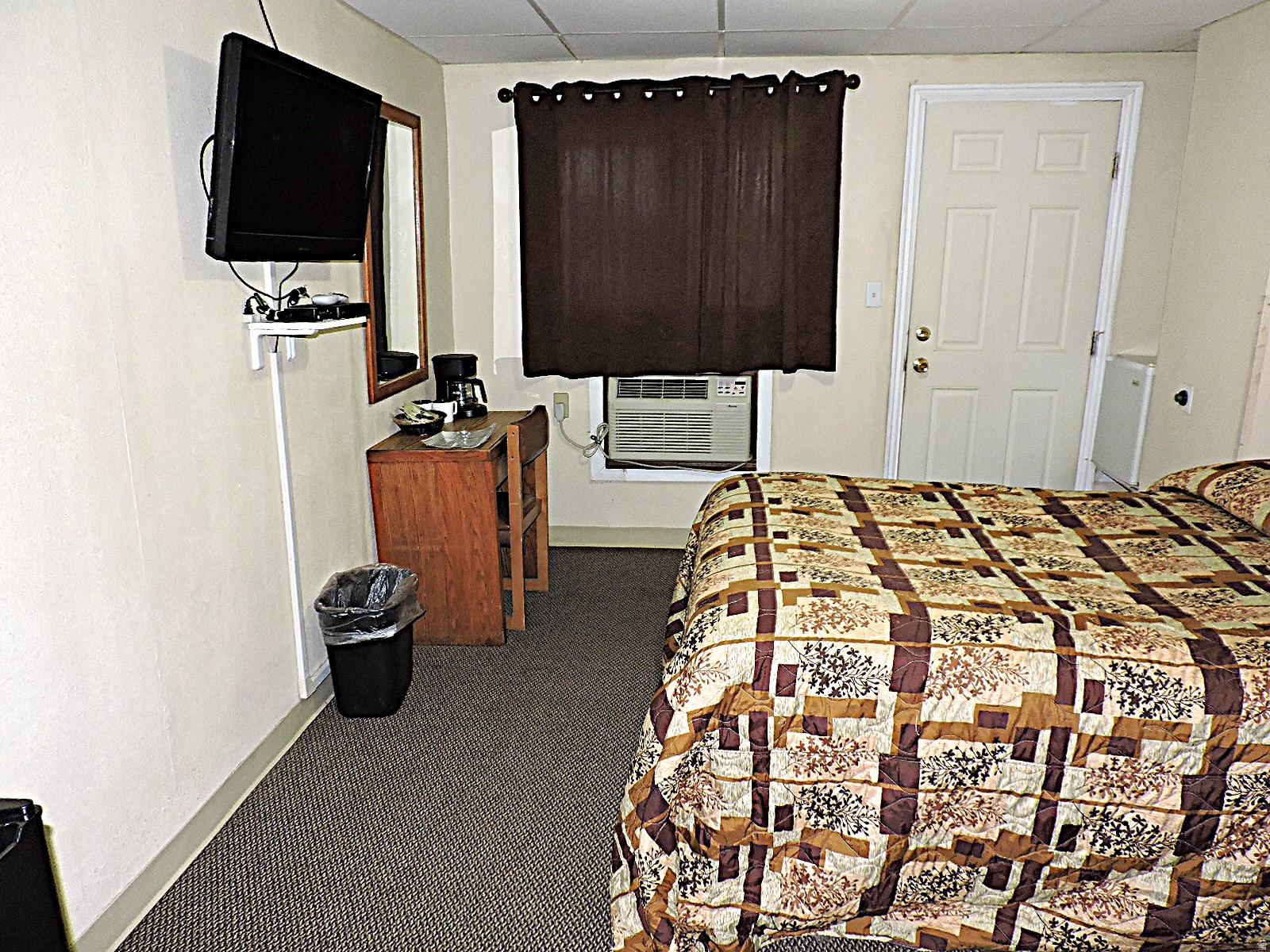 main property photo 44