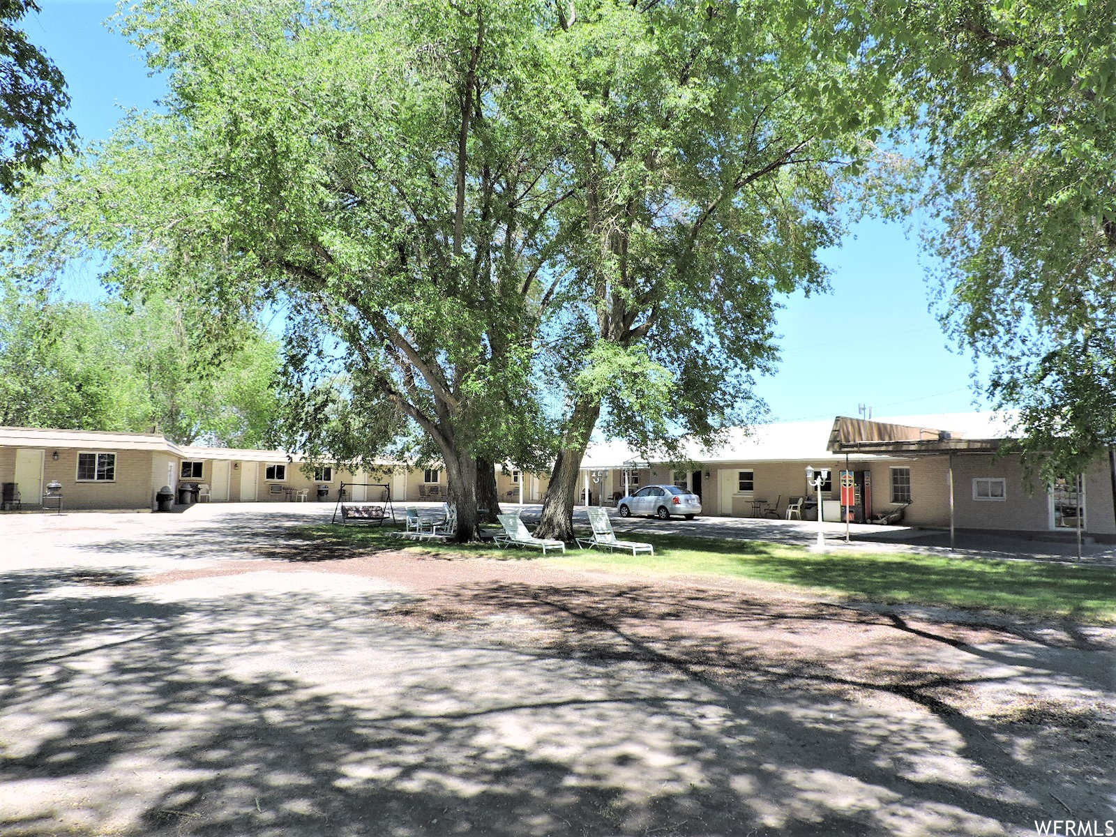 main property photo 7