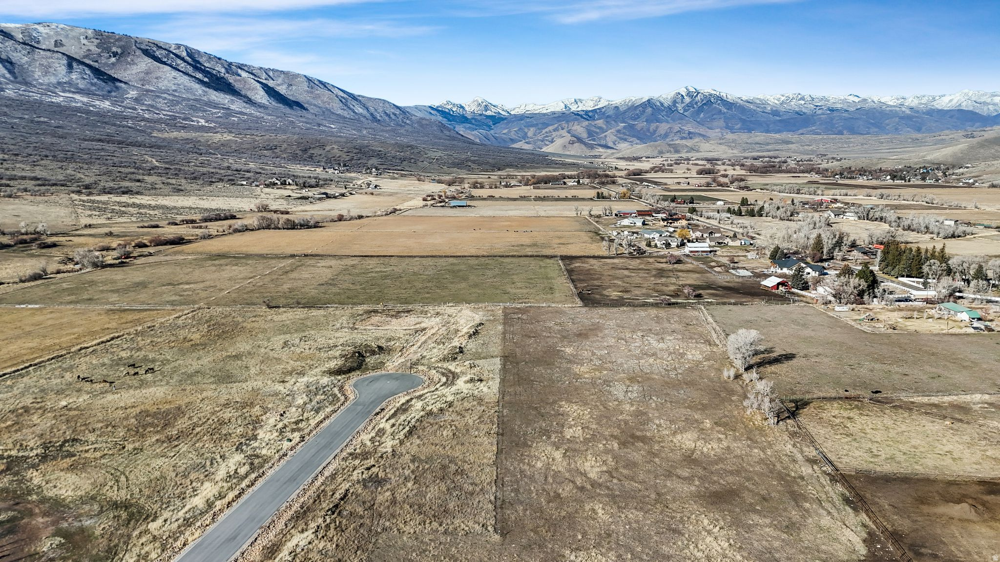 main property photo 15