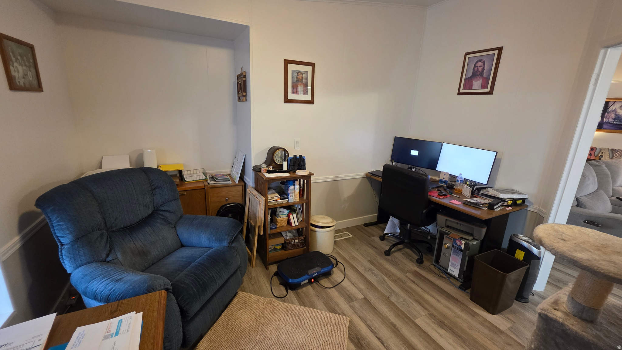 main property photo 25