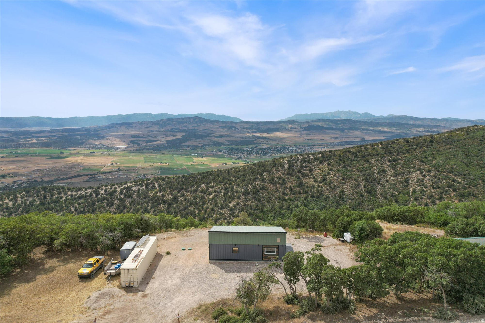 main property photo 19