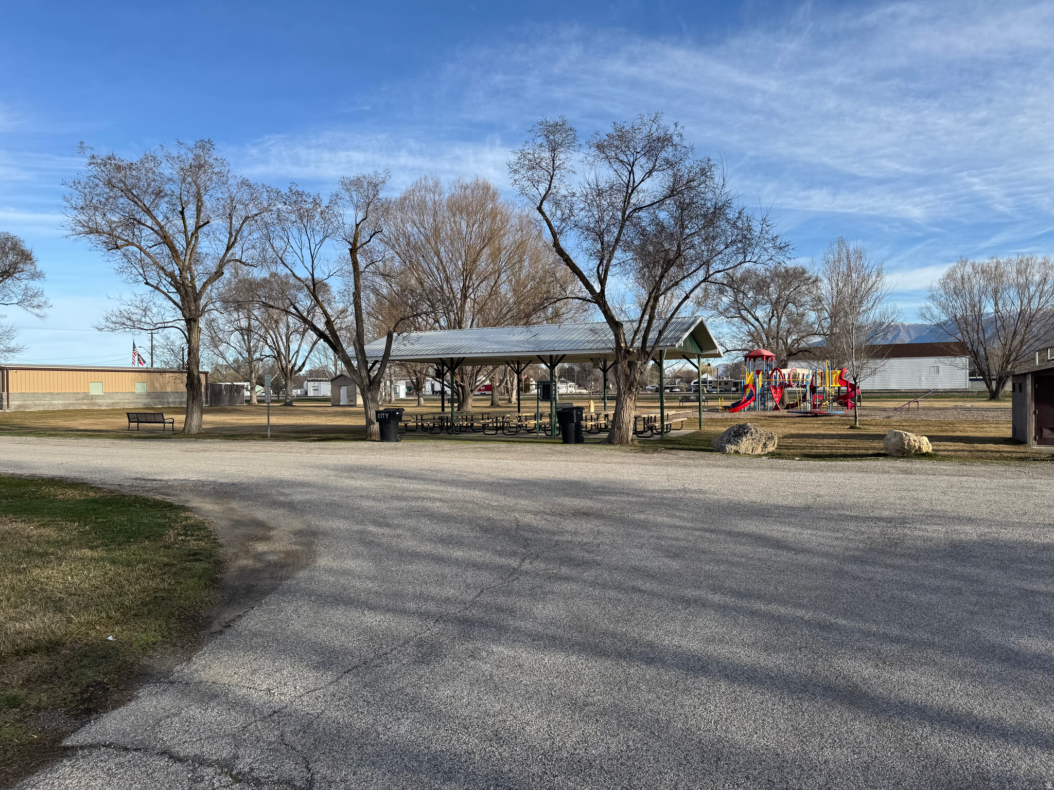main property photo 28
