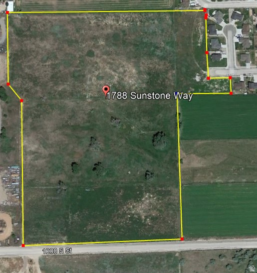 main property photo 12