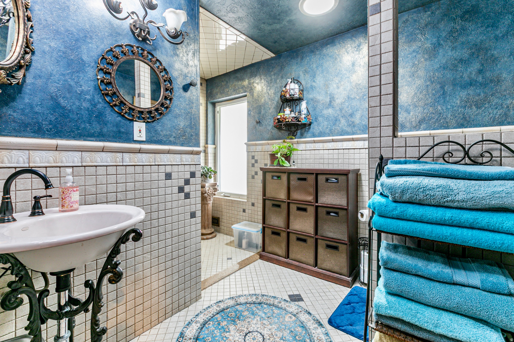 main property photo 16