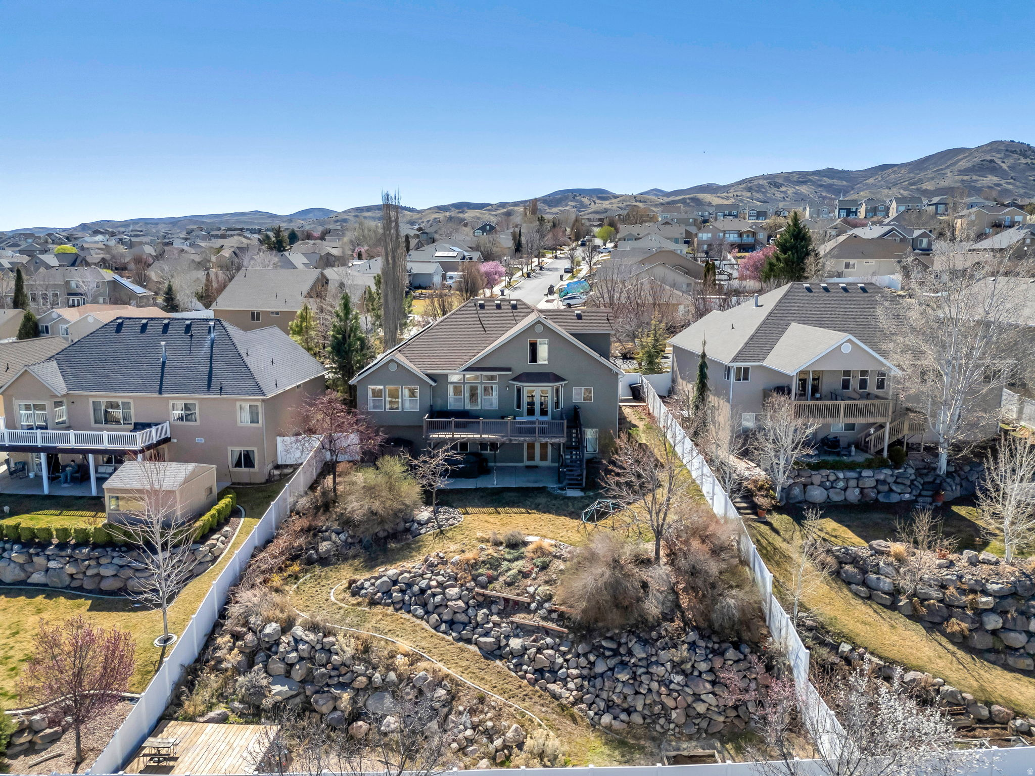main property photo 39