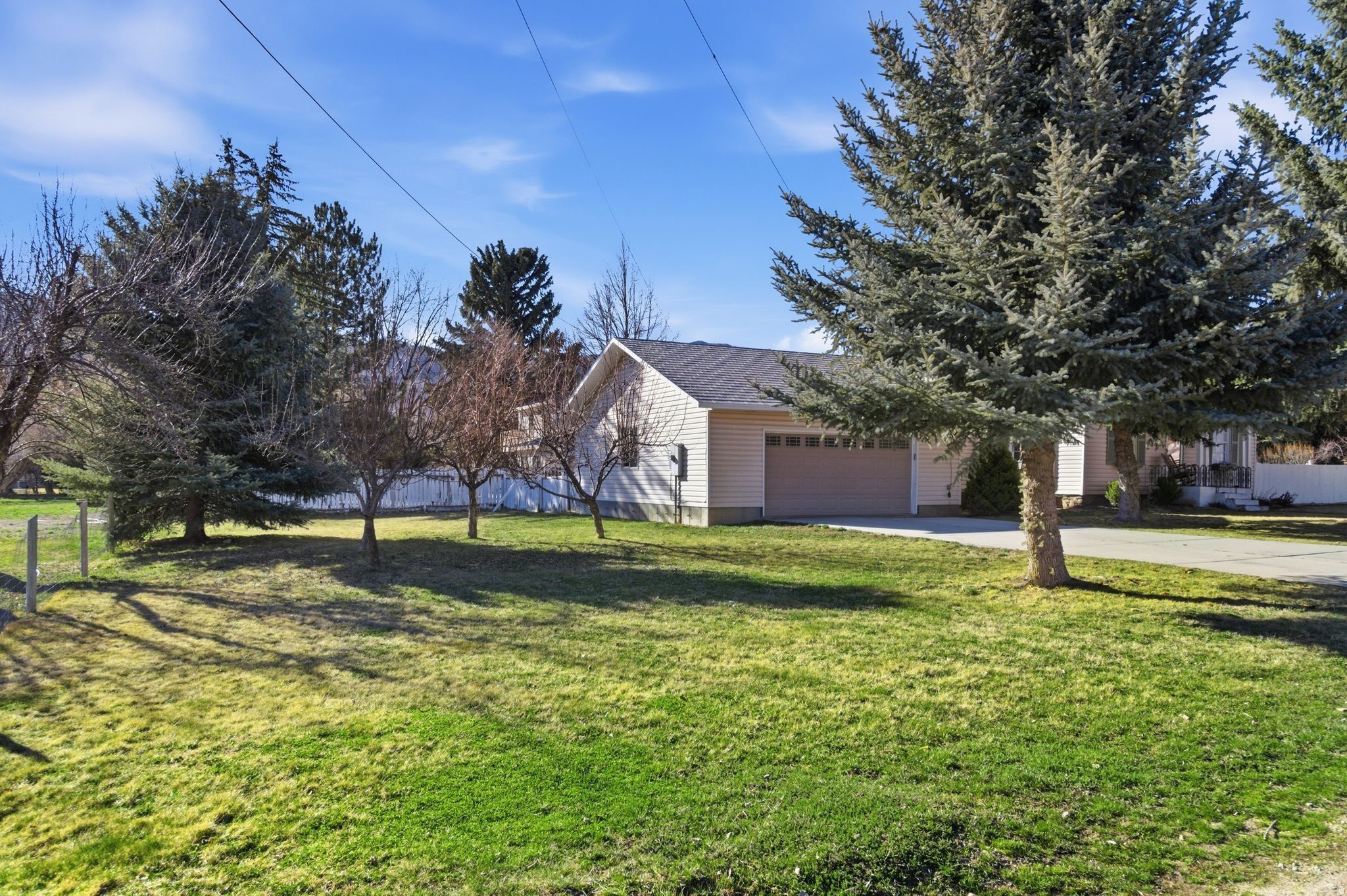 main property photo 34
