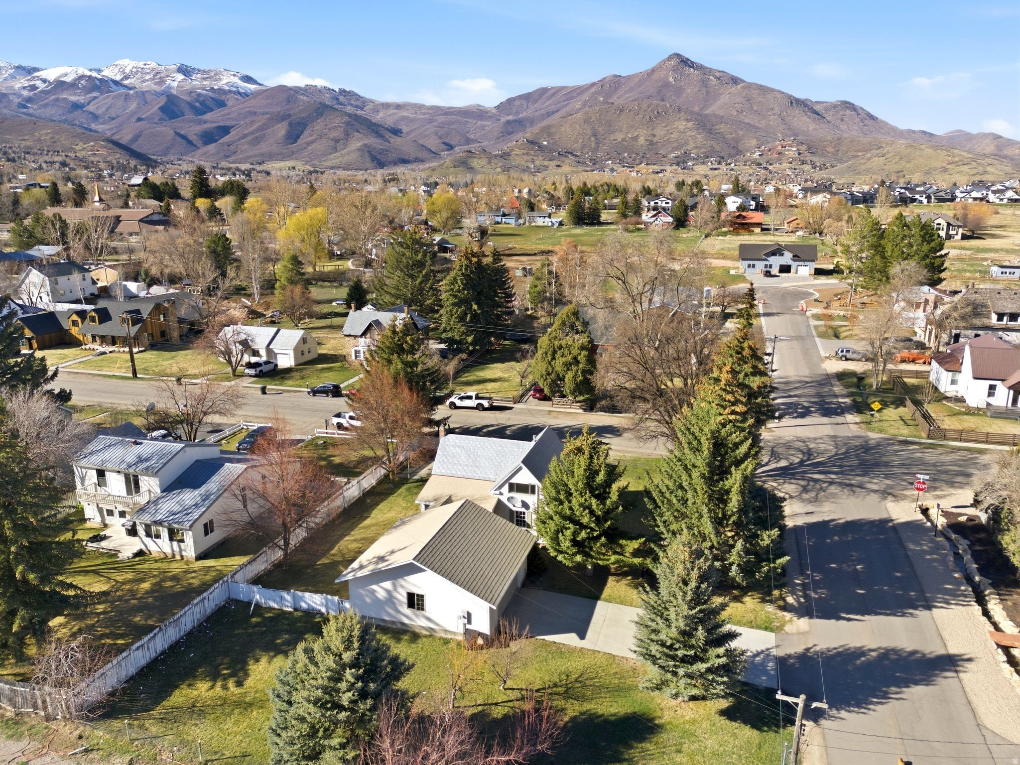 main property photo 40