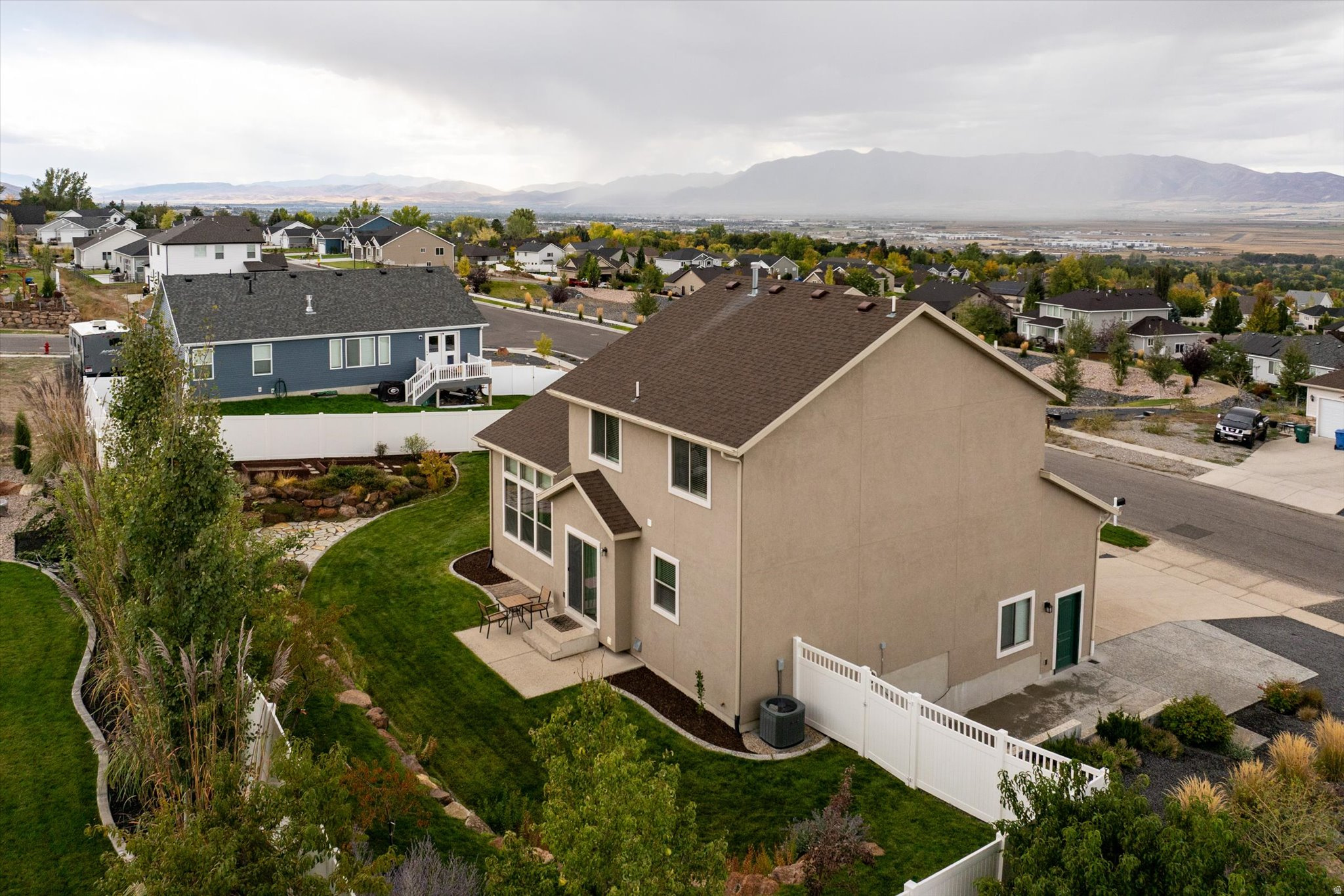 main property photo 54