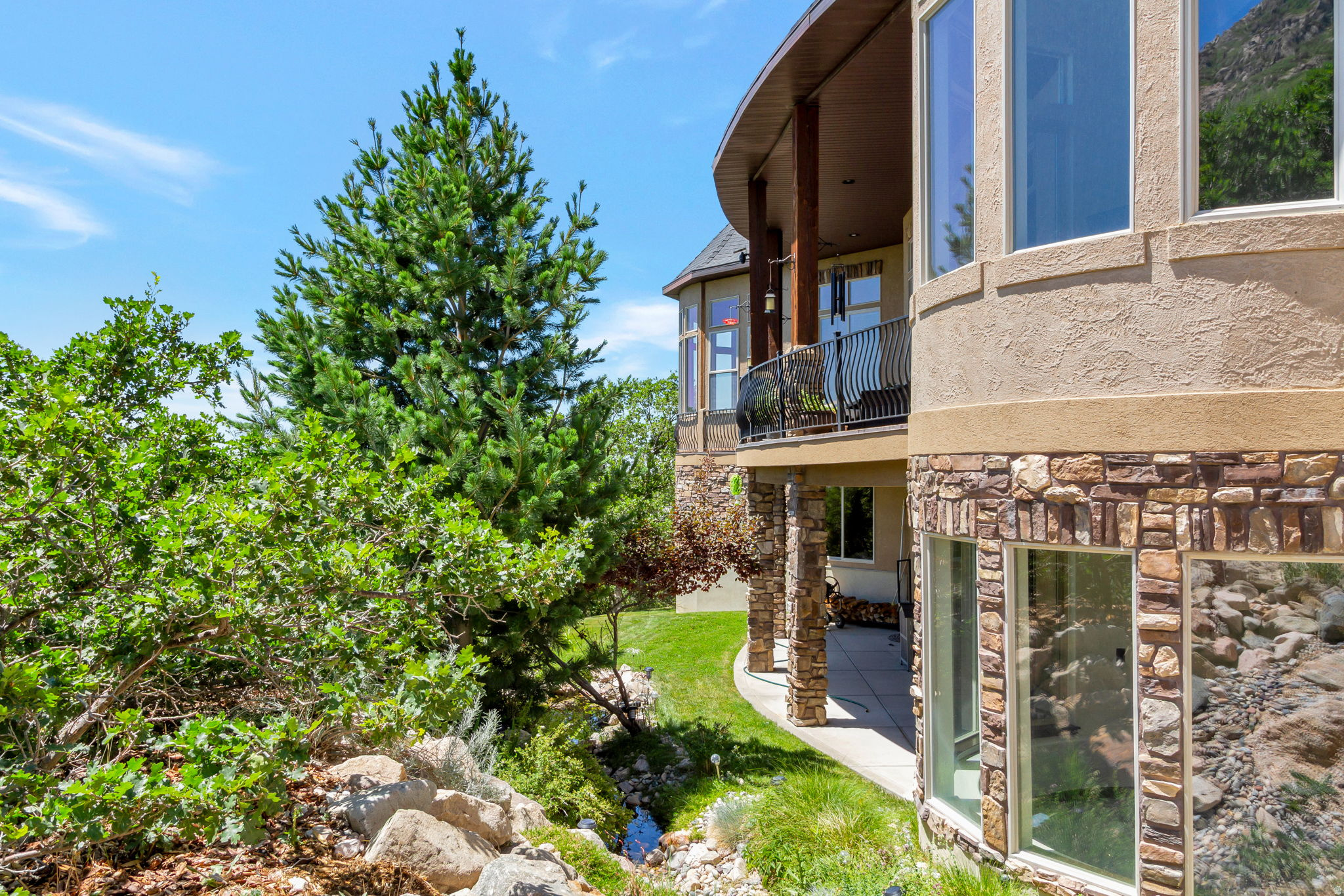 main property photo 84