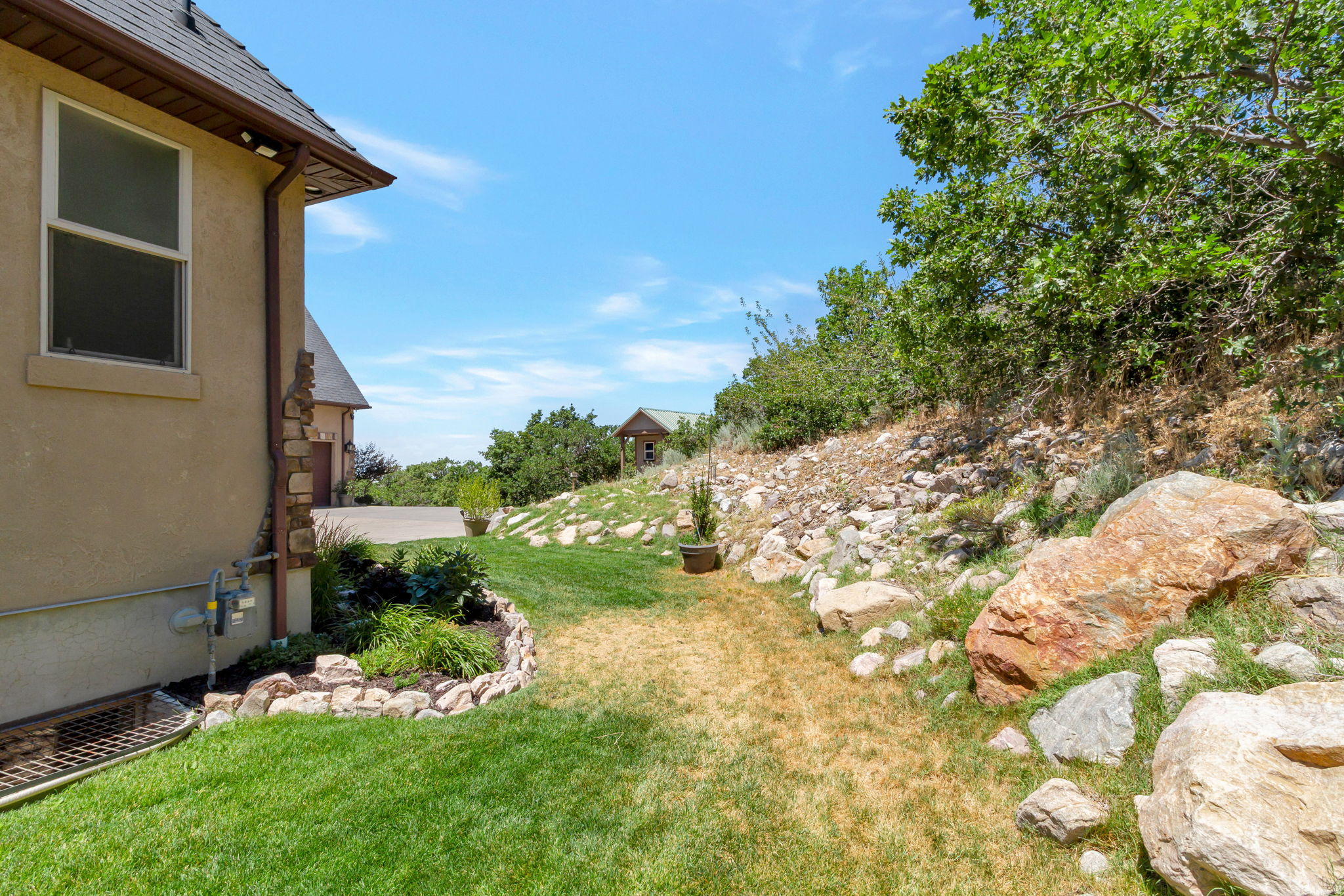 main property photo 85