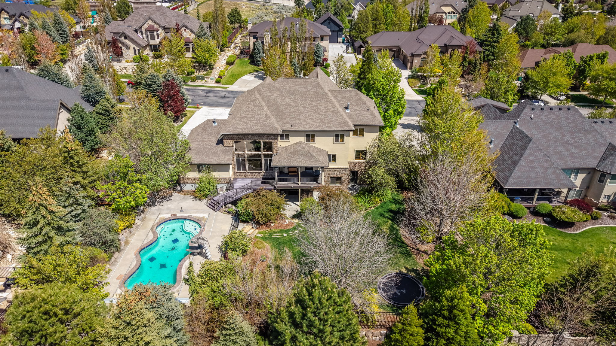 main property photo 73