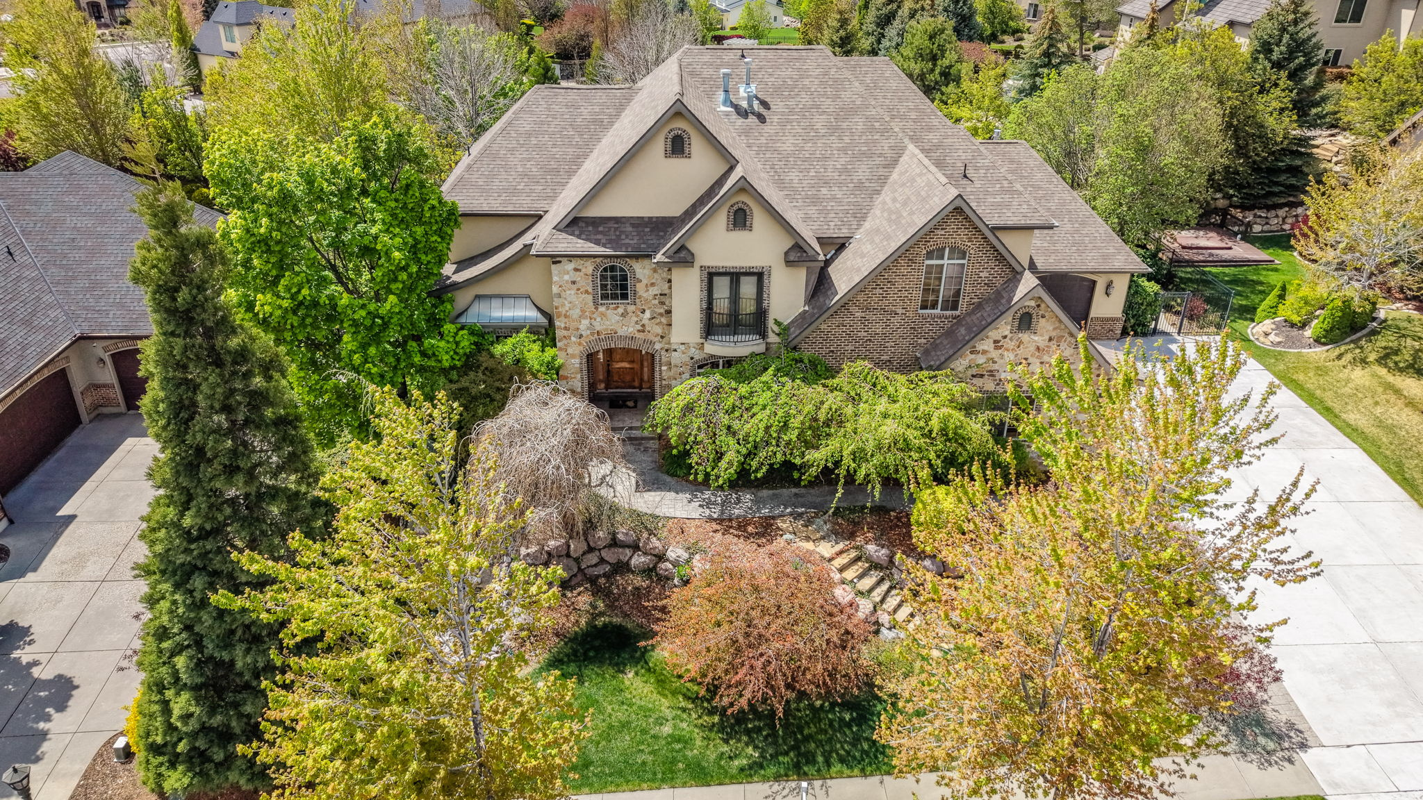 main property photo 77