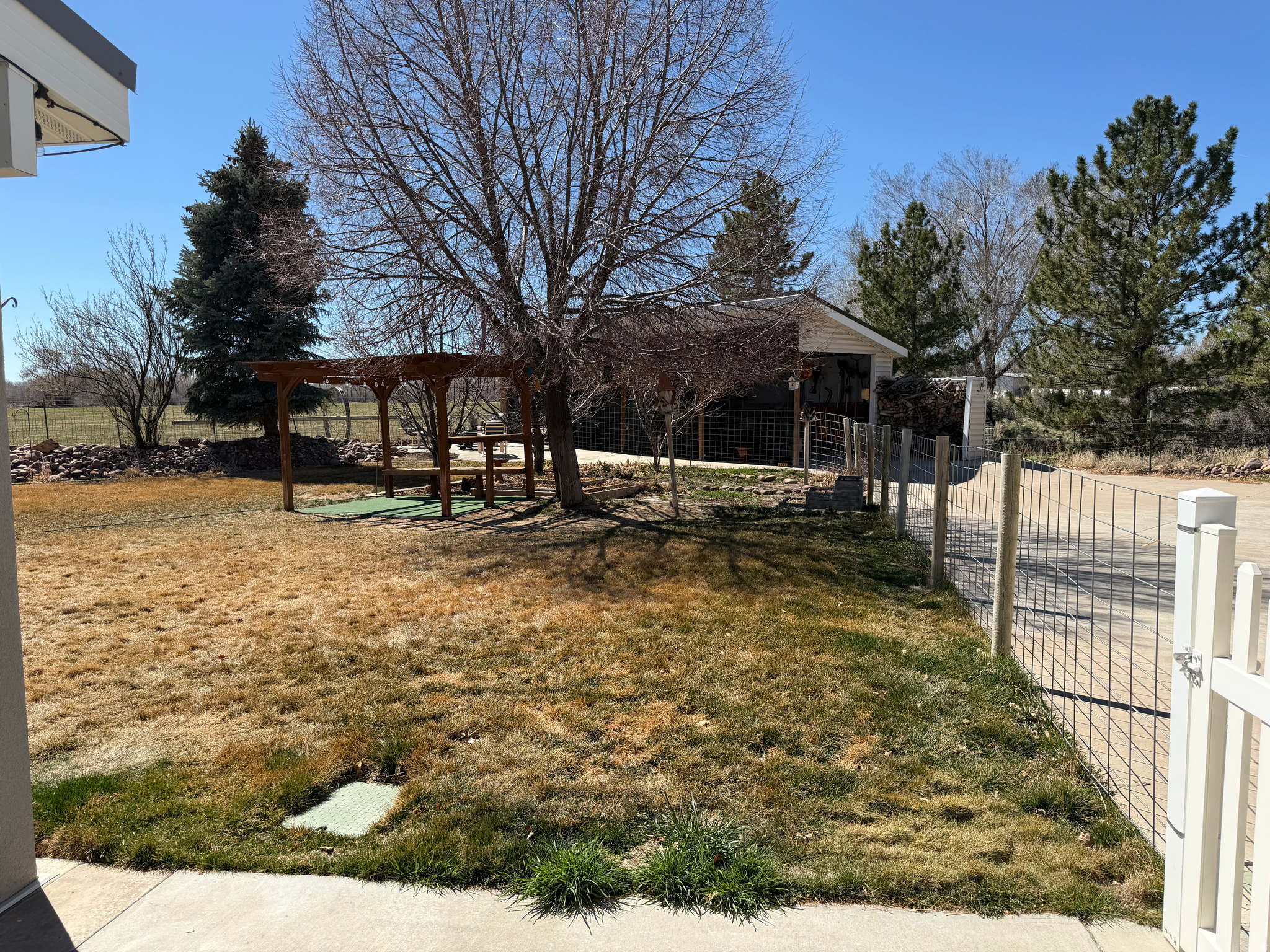 main property photo 35