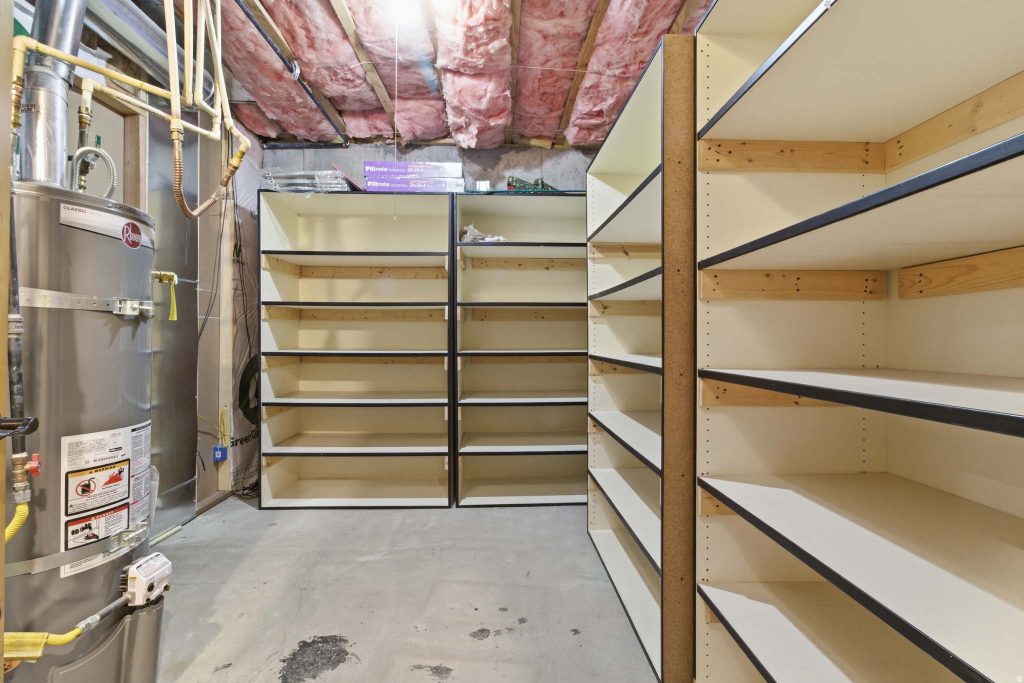 main property photo 37