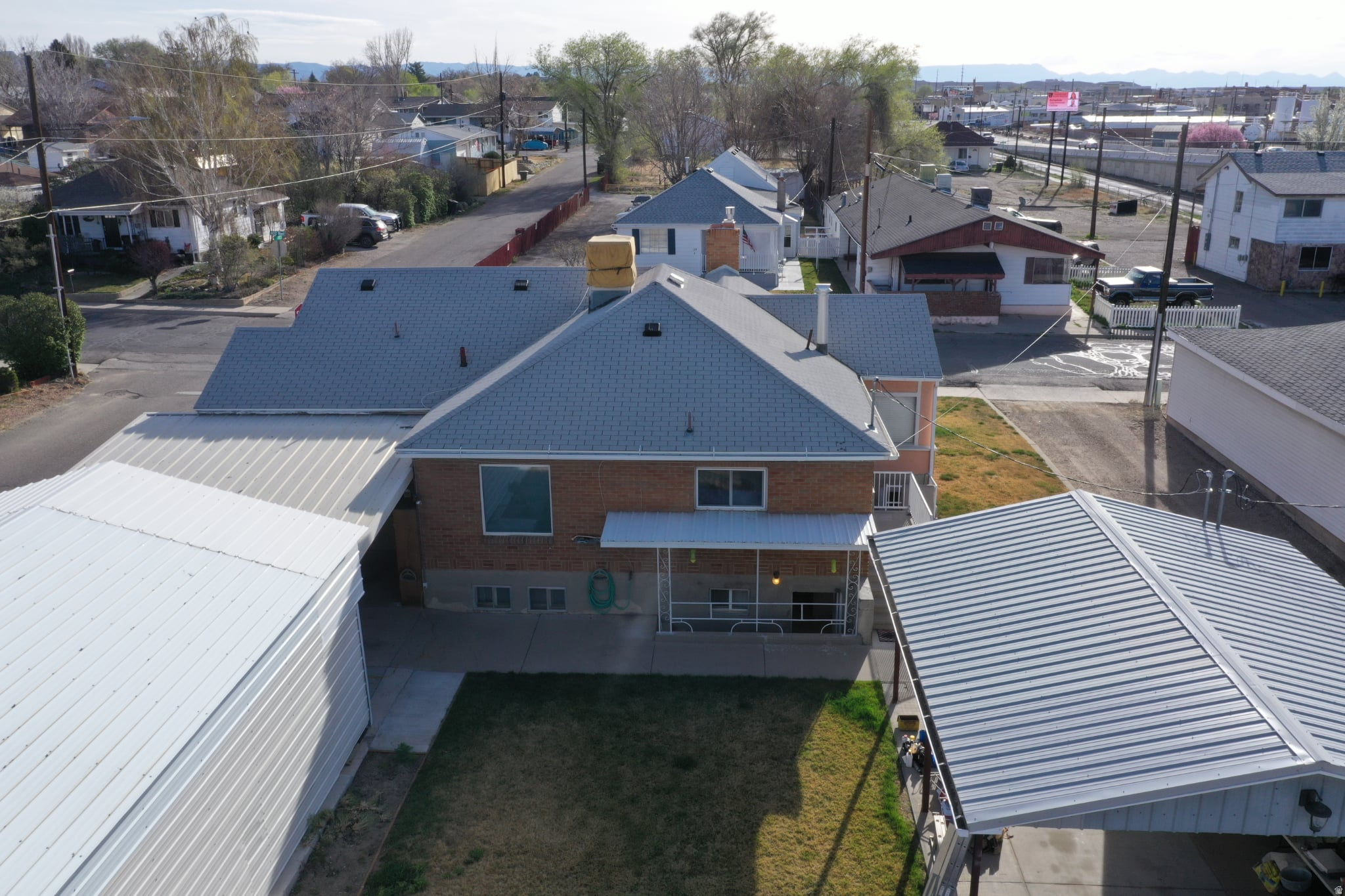 main property photo 39