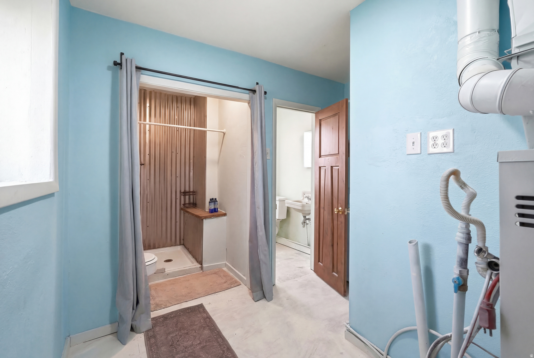 main property photo 26