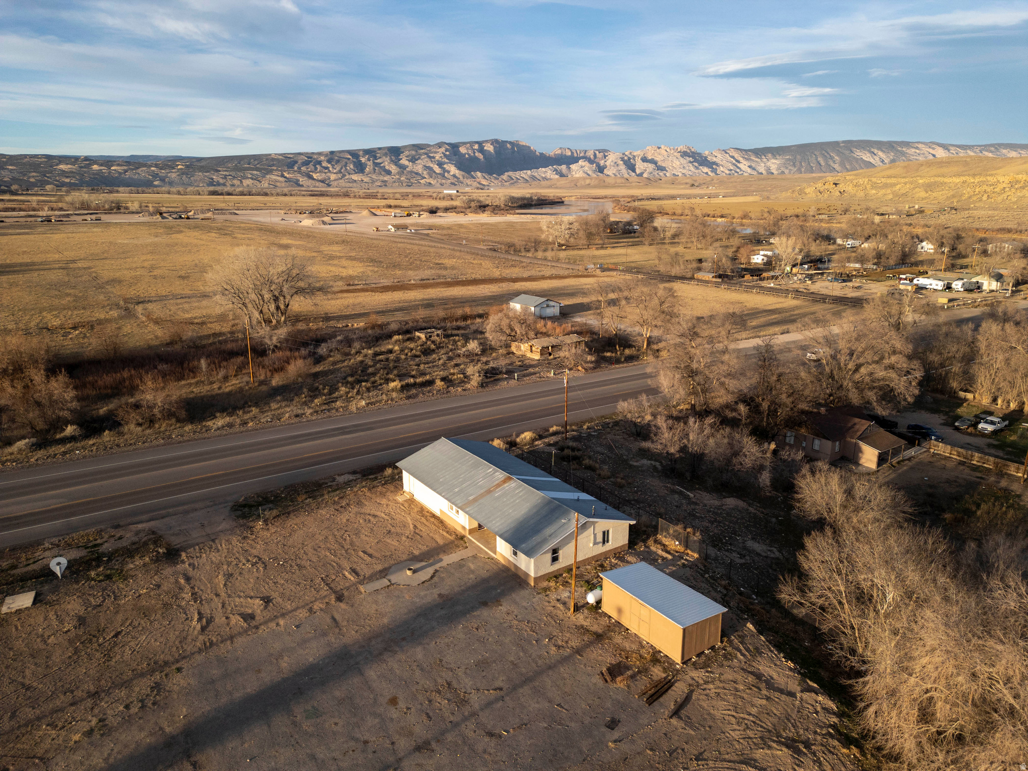 main property photo 33
