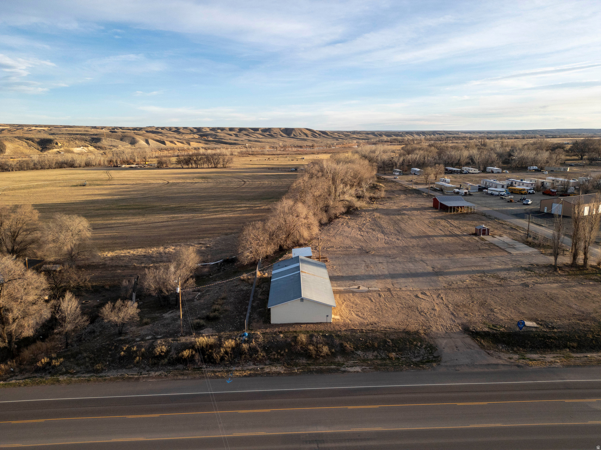 main property photo 41