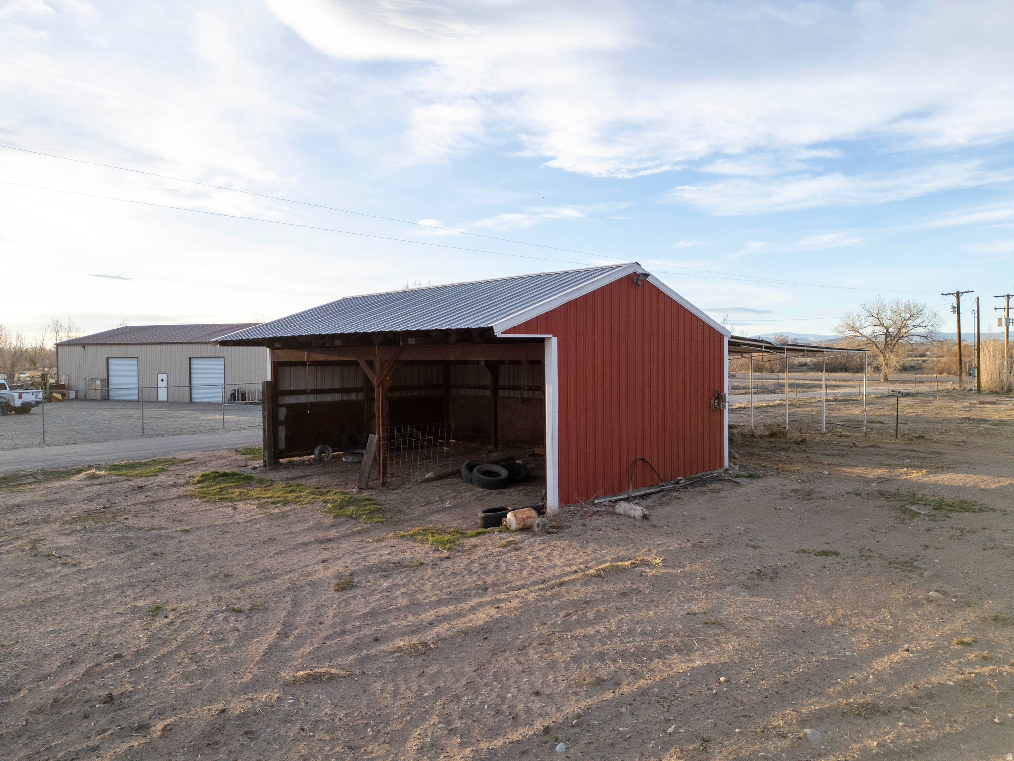 main property photo 94