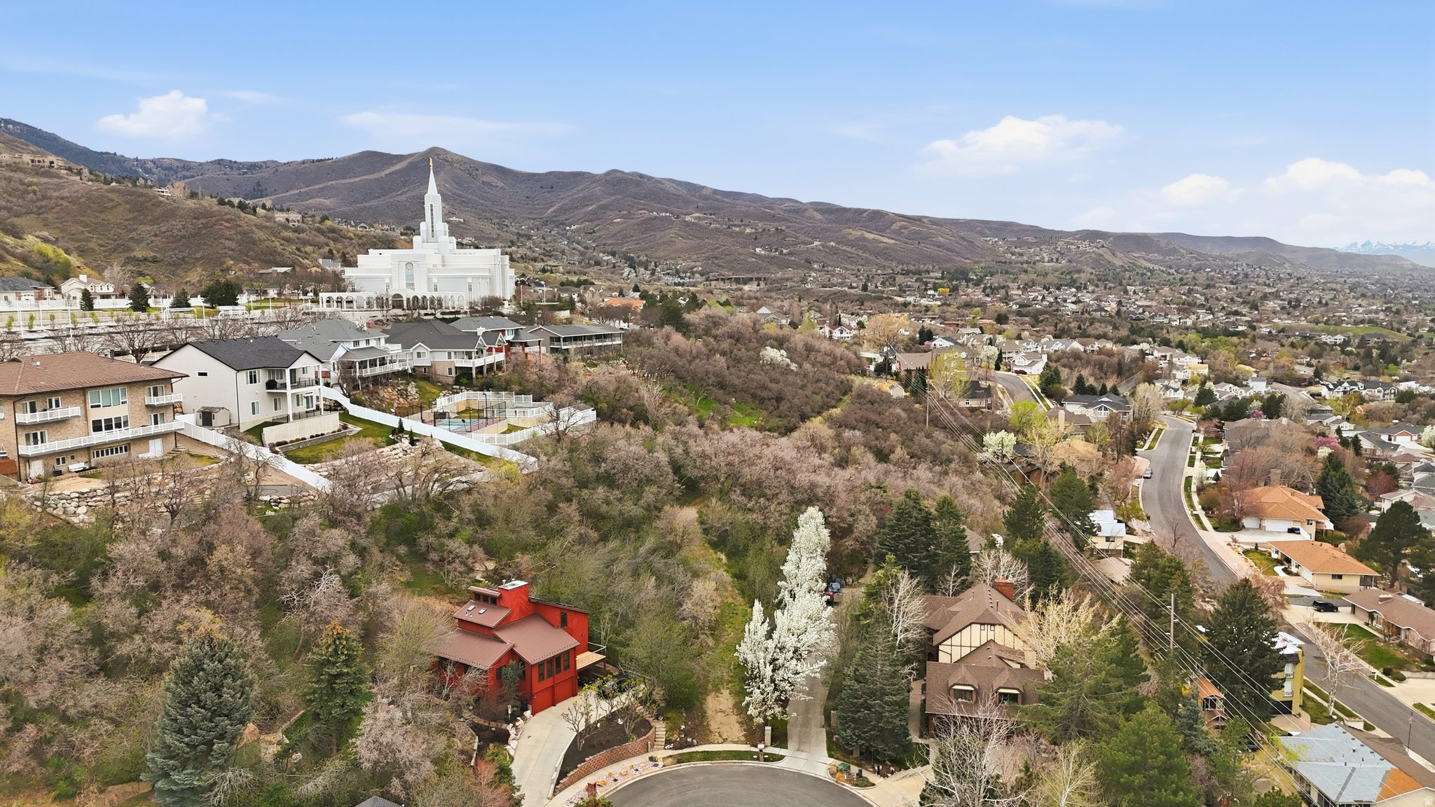 main property photo 10