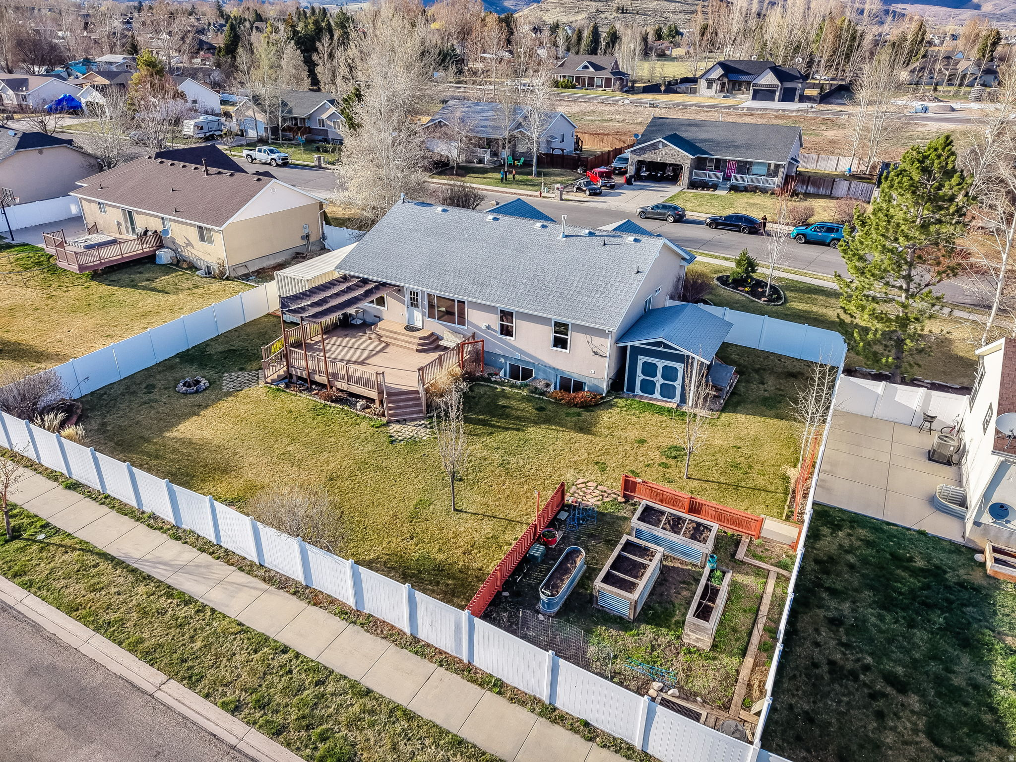 main property photo 47