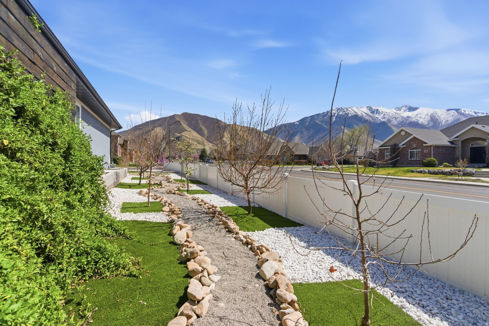 main property photo 70