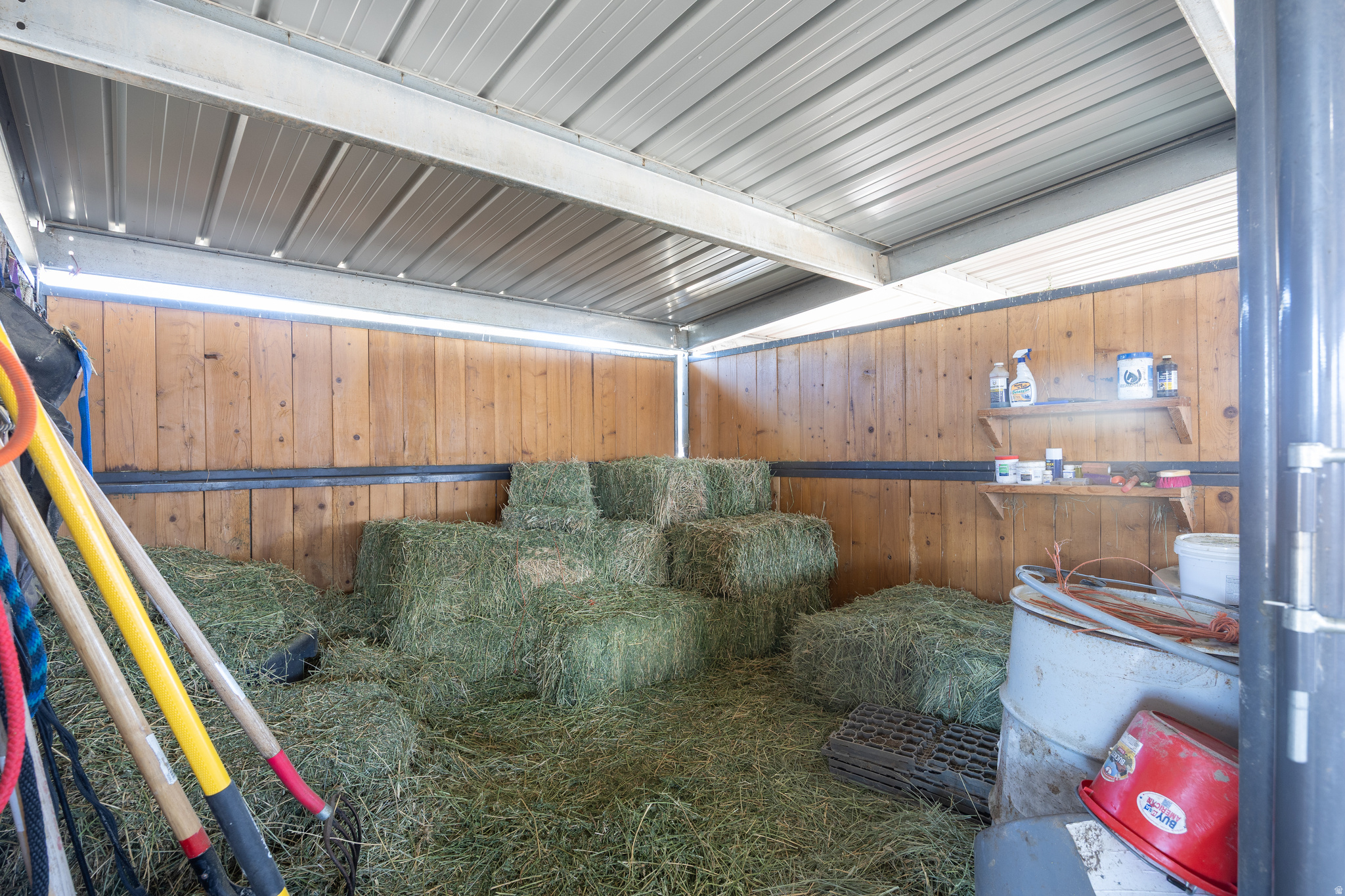main property photo 19