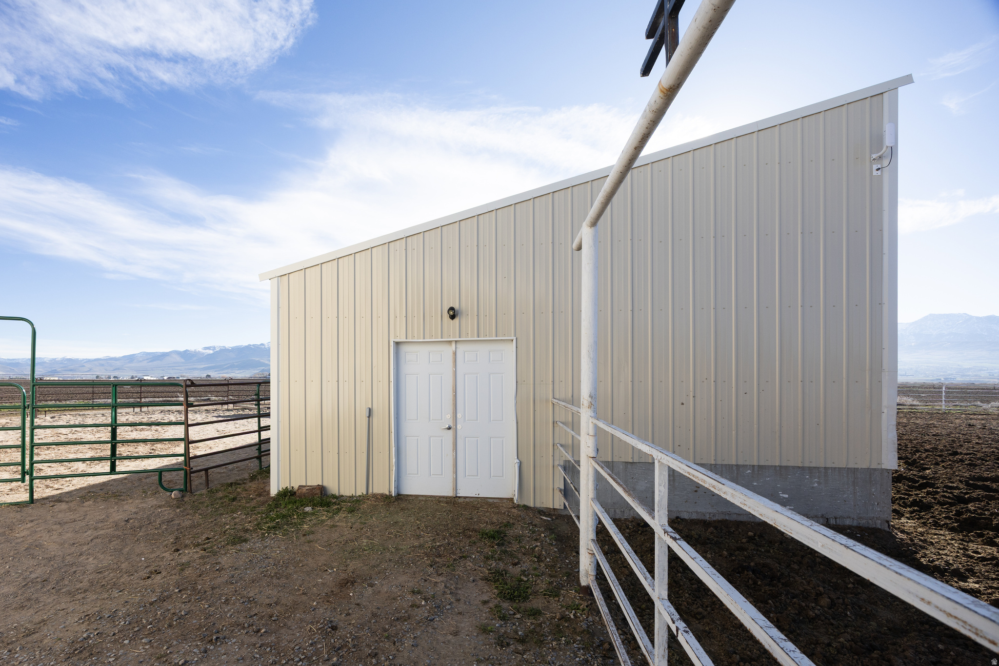 main property photo 27