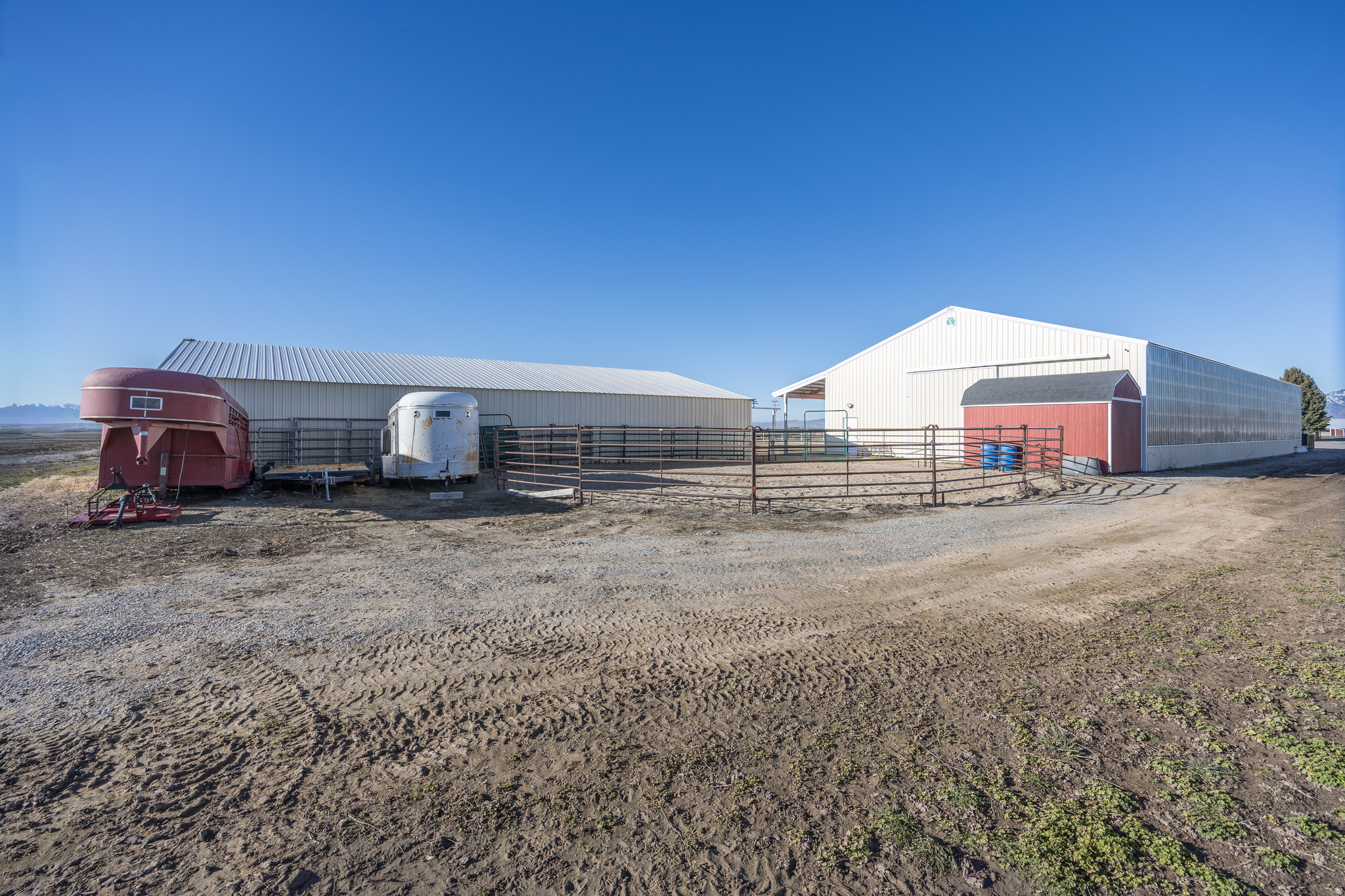 main property photo 36