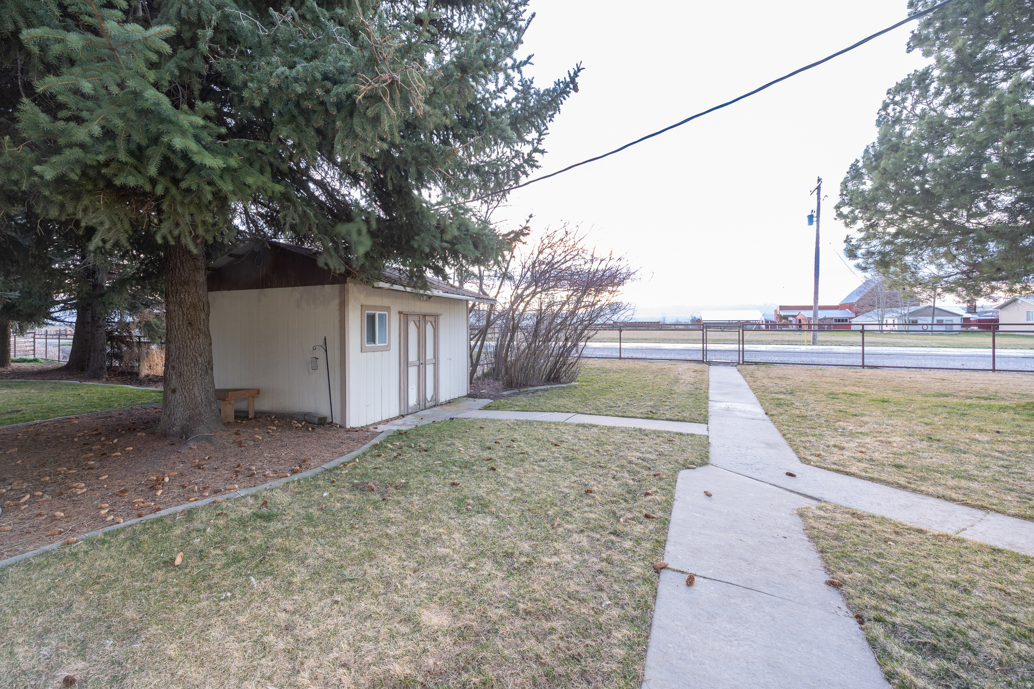 main property photo 45