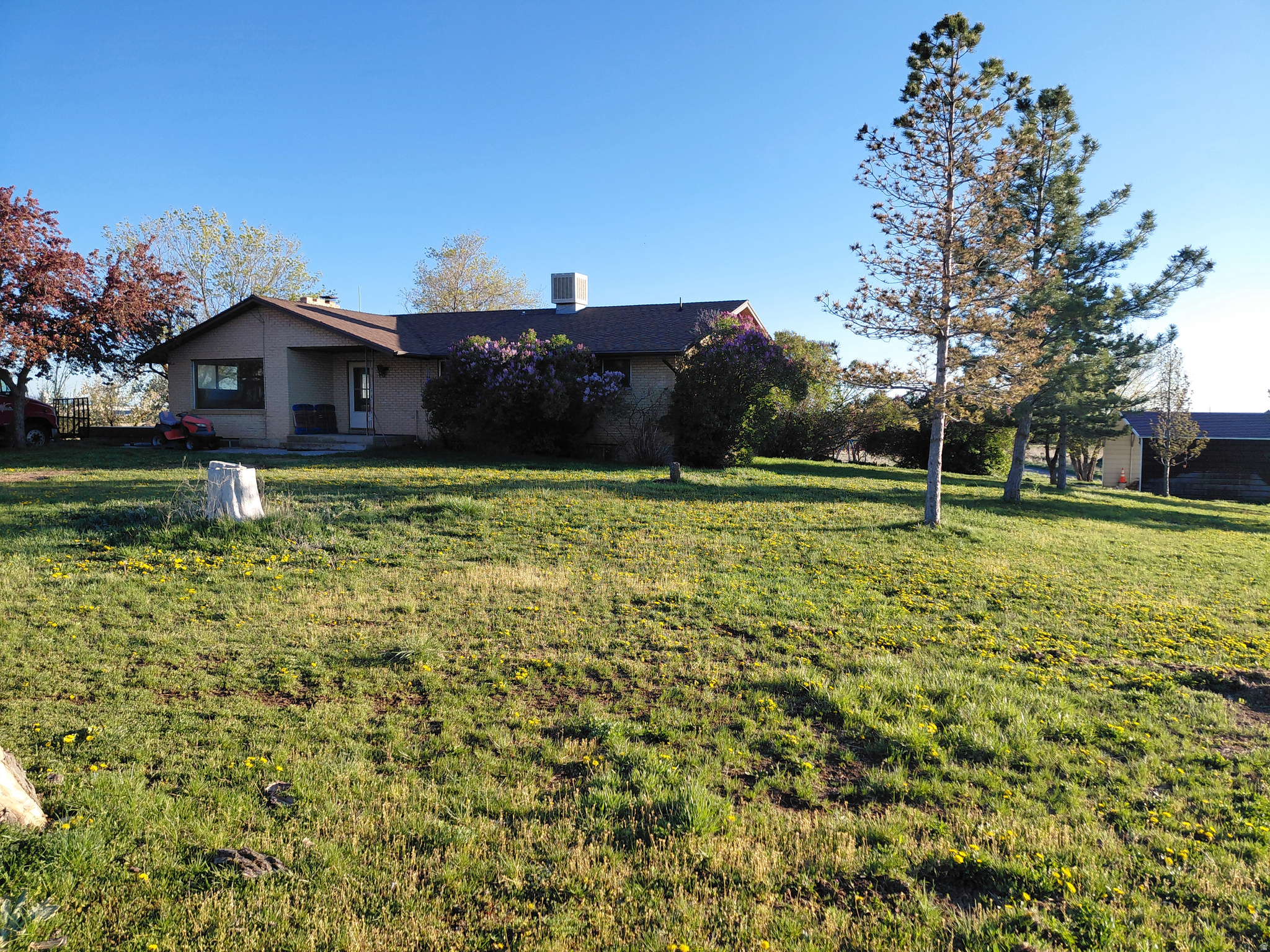 main property photo 6