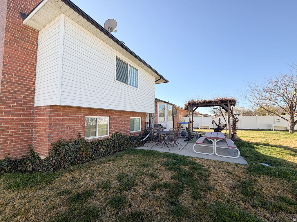 main property photo 7