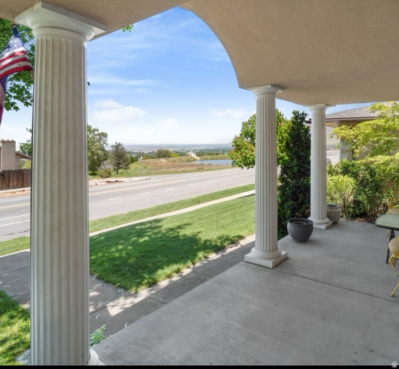 main property photo 8