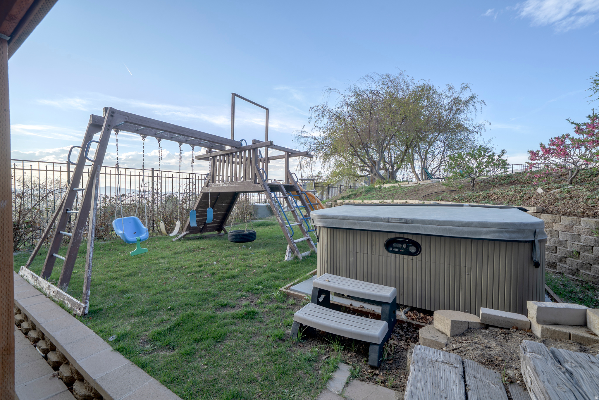main property photo 47