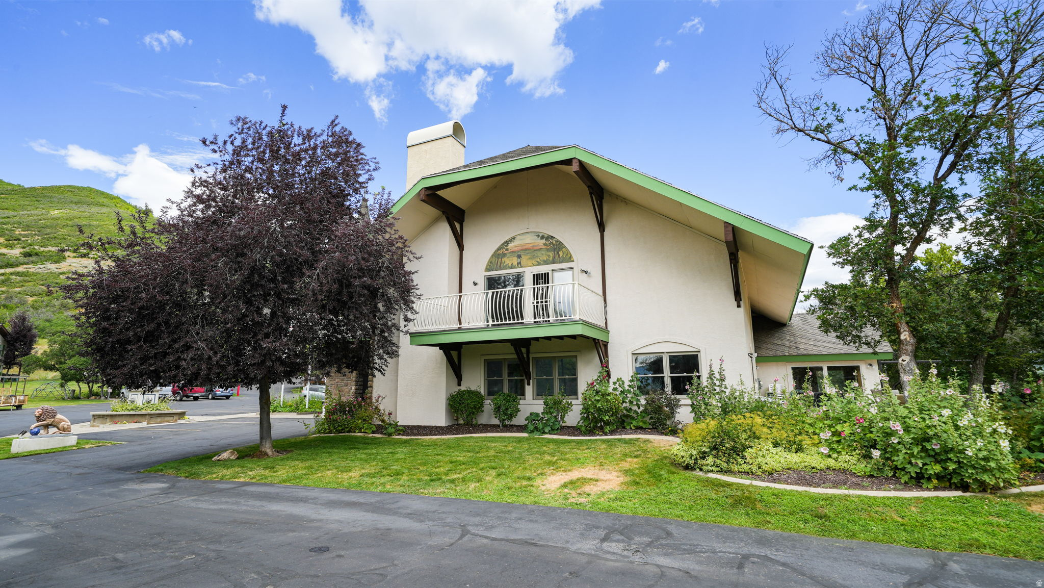 main property photo 37