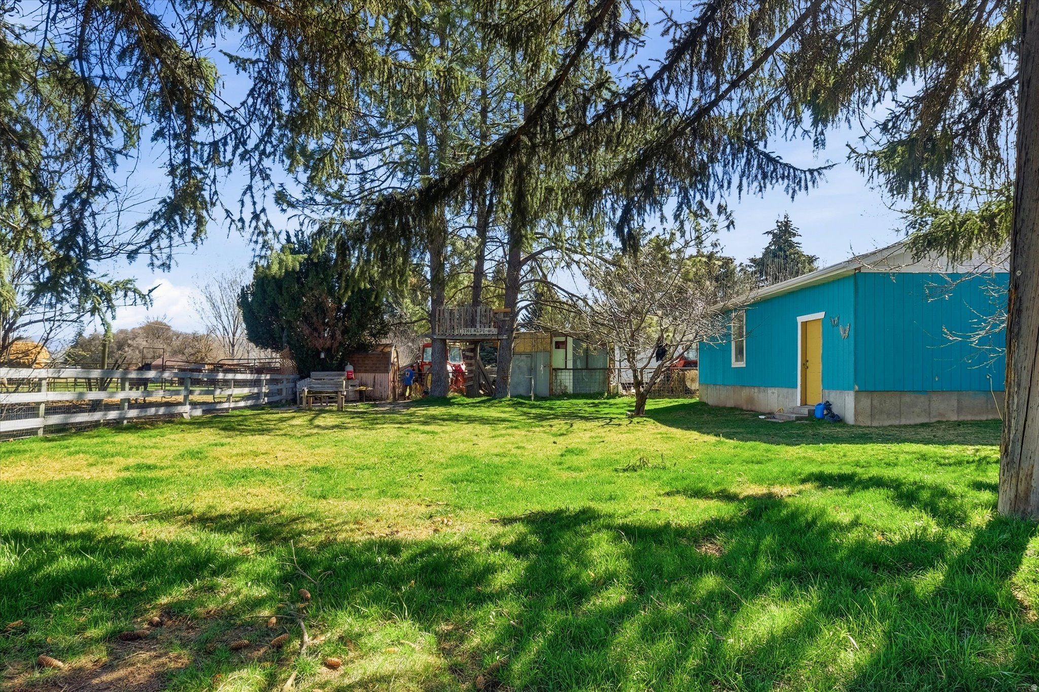 main property photo 48