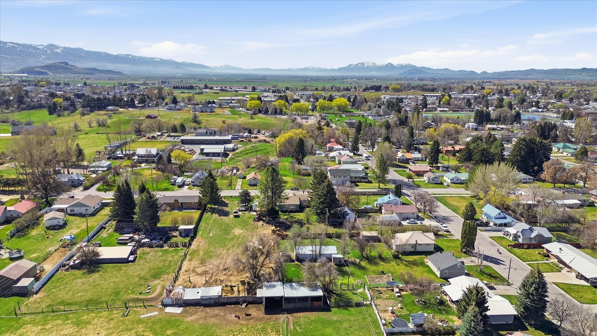 main property photo 60