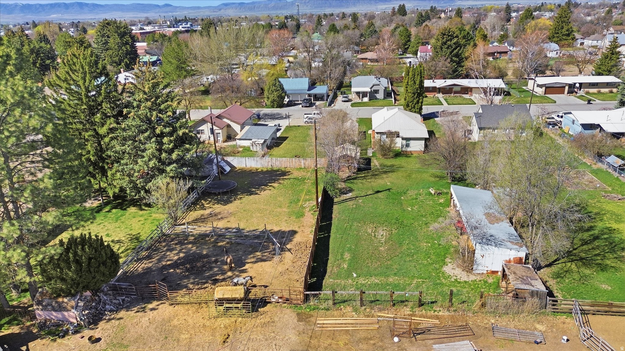 main property photo 67