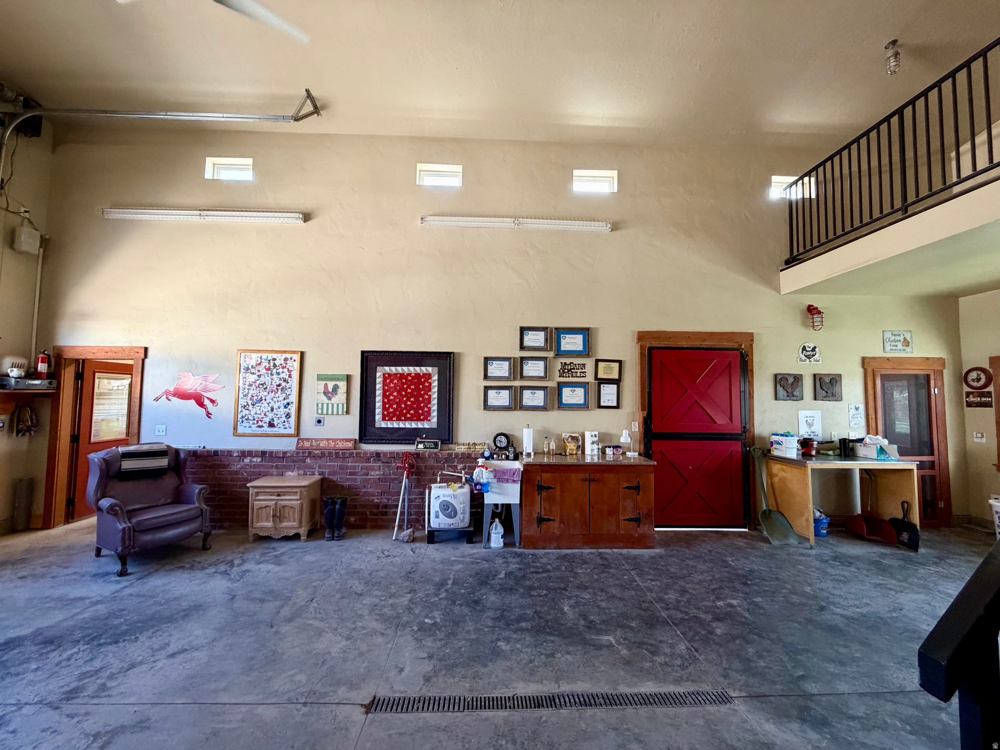 main property photo 43