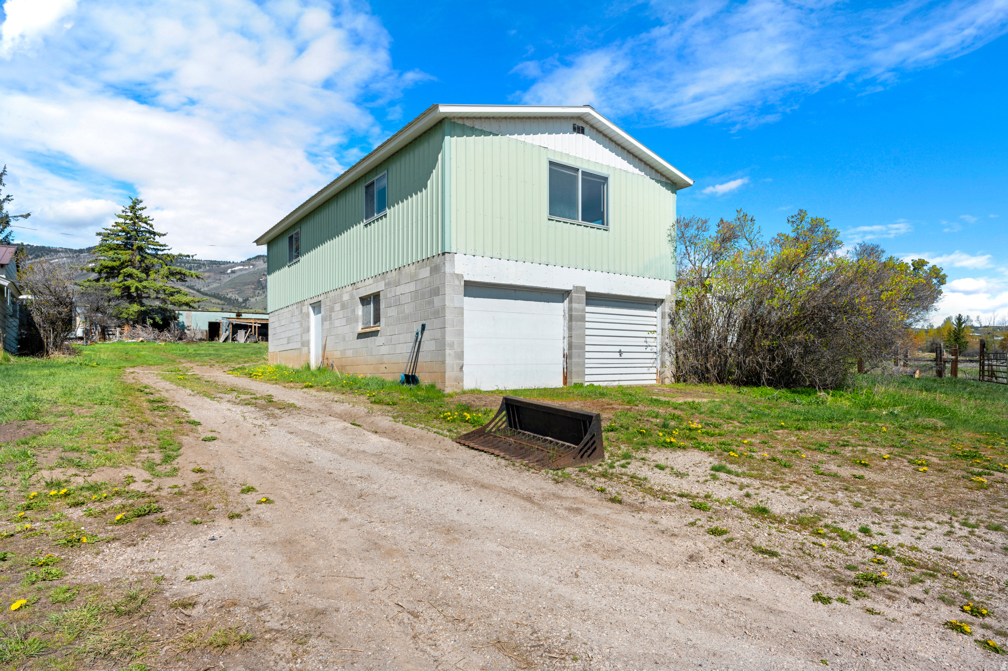 main property photo 17