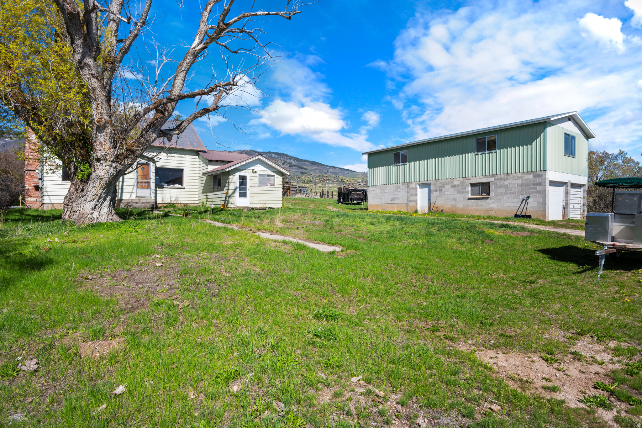 main property photo 18