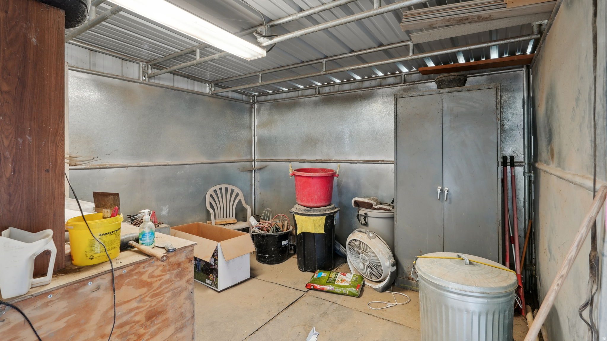 main property photo 42