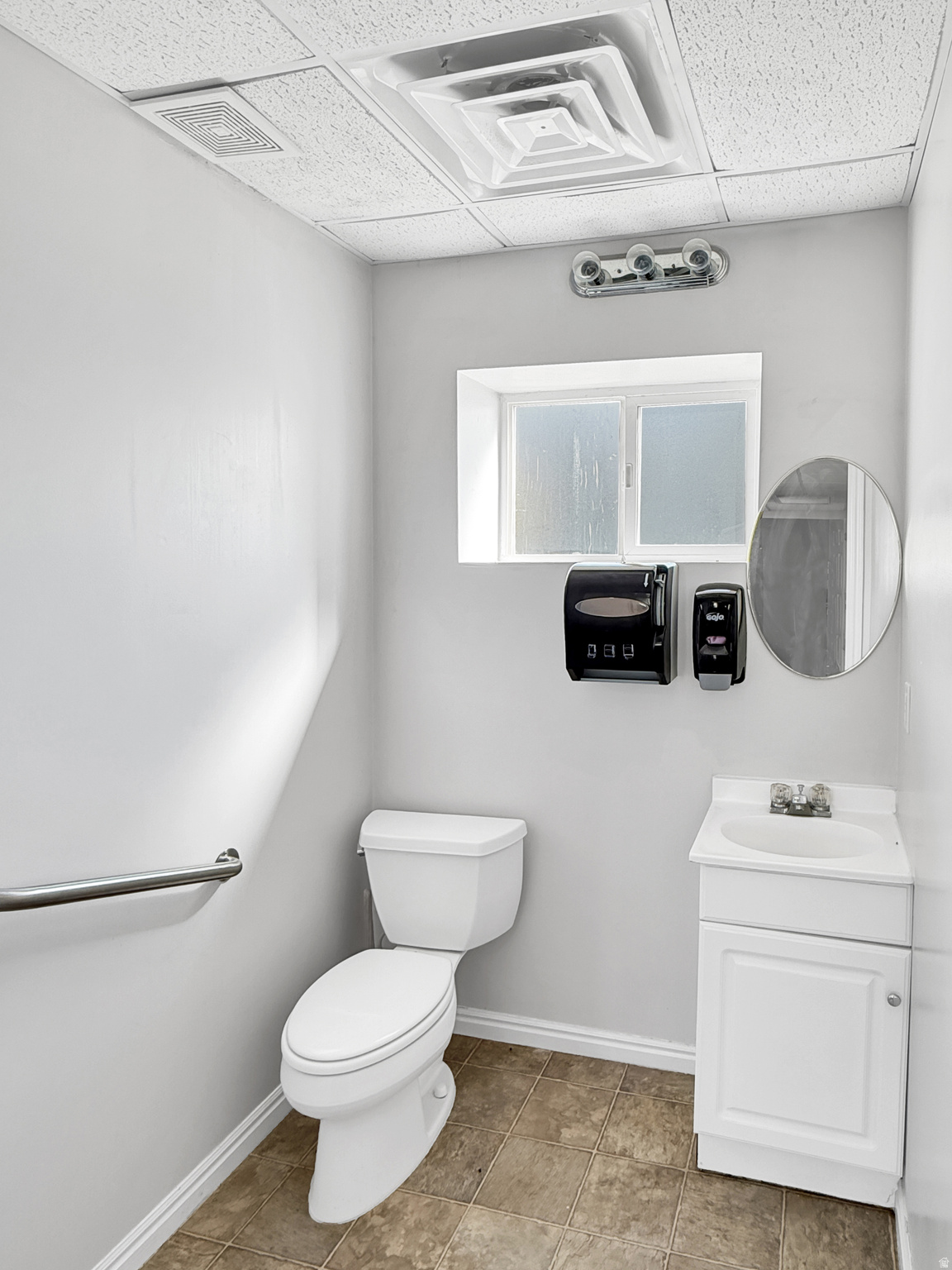main property photo 12